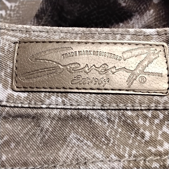 Seven Snakeskin Print Jeans  Size  8 - Picture 4 of 6